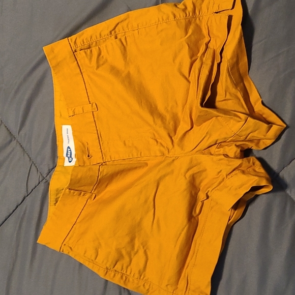 Shorts - Picture 1 of 2